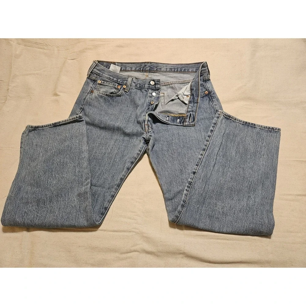 Levi's 501 Original Fit Jeans Mens 36x30 Medium Wash Blue Denim 00501-0000